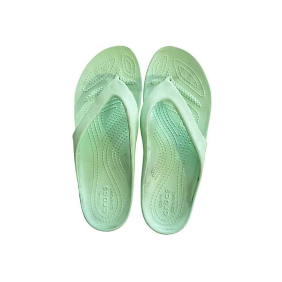 Light green pastel Crocs sz 7 flip flop comfy walking shoes feminine cozy summer - Picture 1 of 6